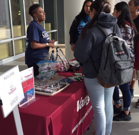 Danielle McCormick, University Relations Specialist with Vanguard, speaks with students seeking an internship or job.